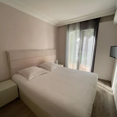 Confortable Appartement Idealement Situe Apartman Saint-Tropez