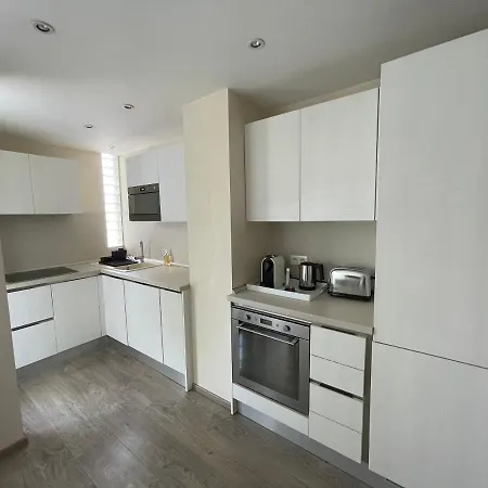 公寓 Confortable Appartement Idealement Situe